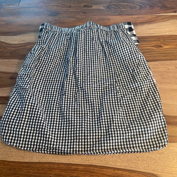 Skirt - Picture 3 of 3